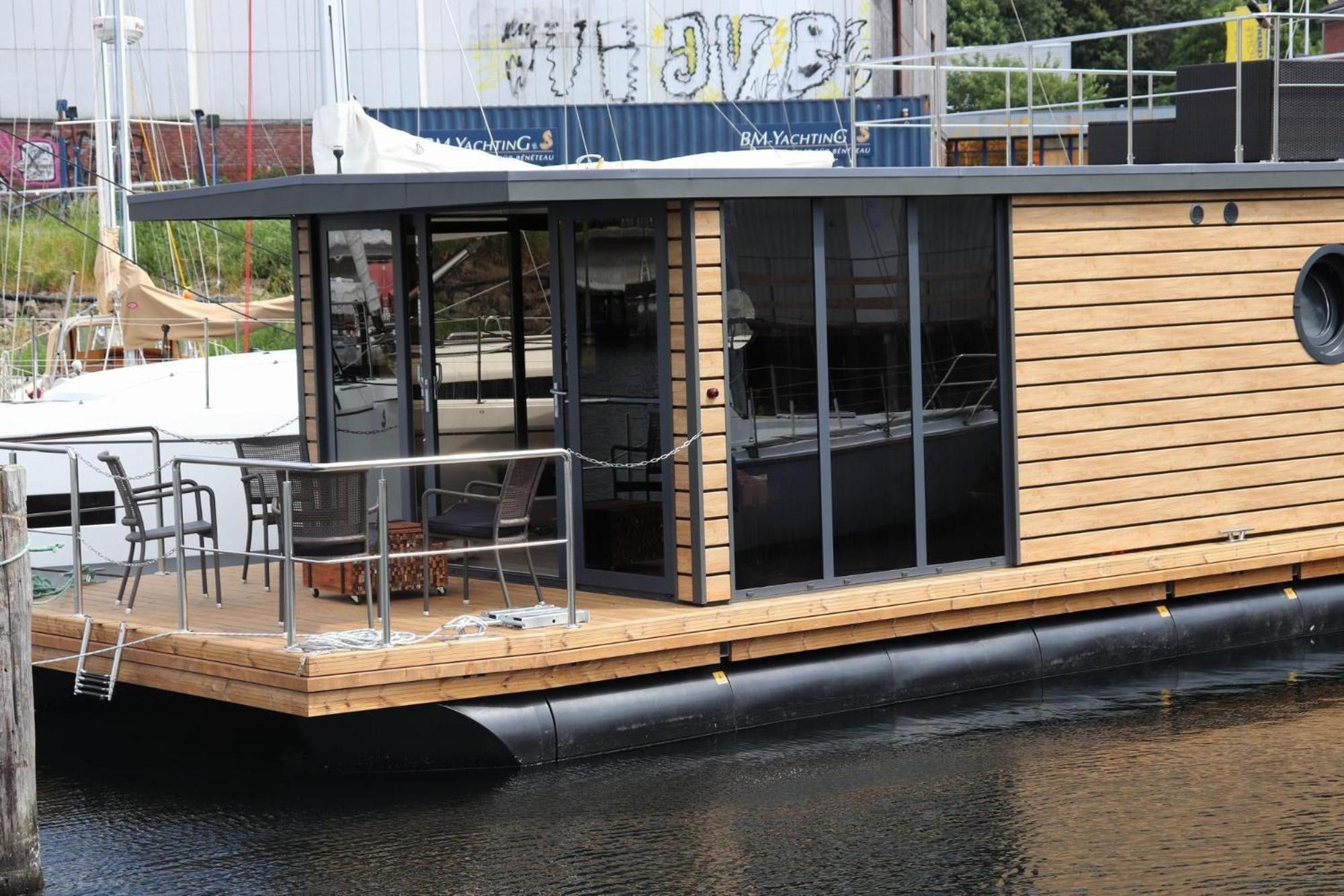 Houseboat Leni Flensburg Hotel Exterior photo
