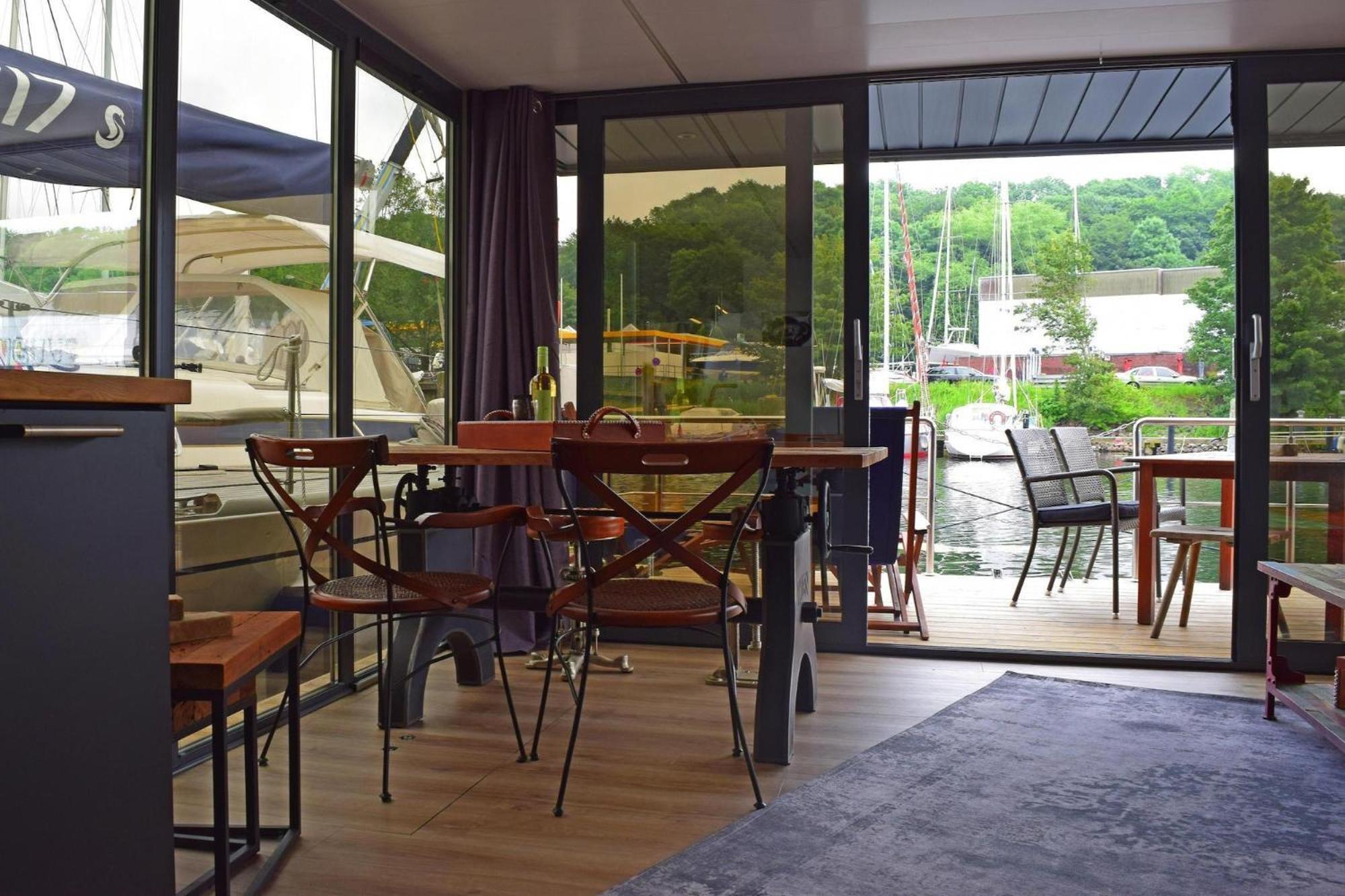Houseboat Leni Flensburg Hotel Exterior photo