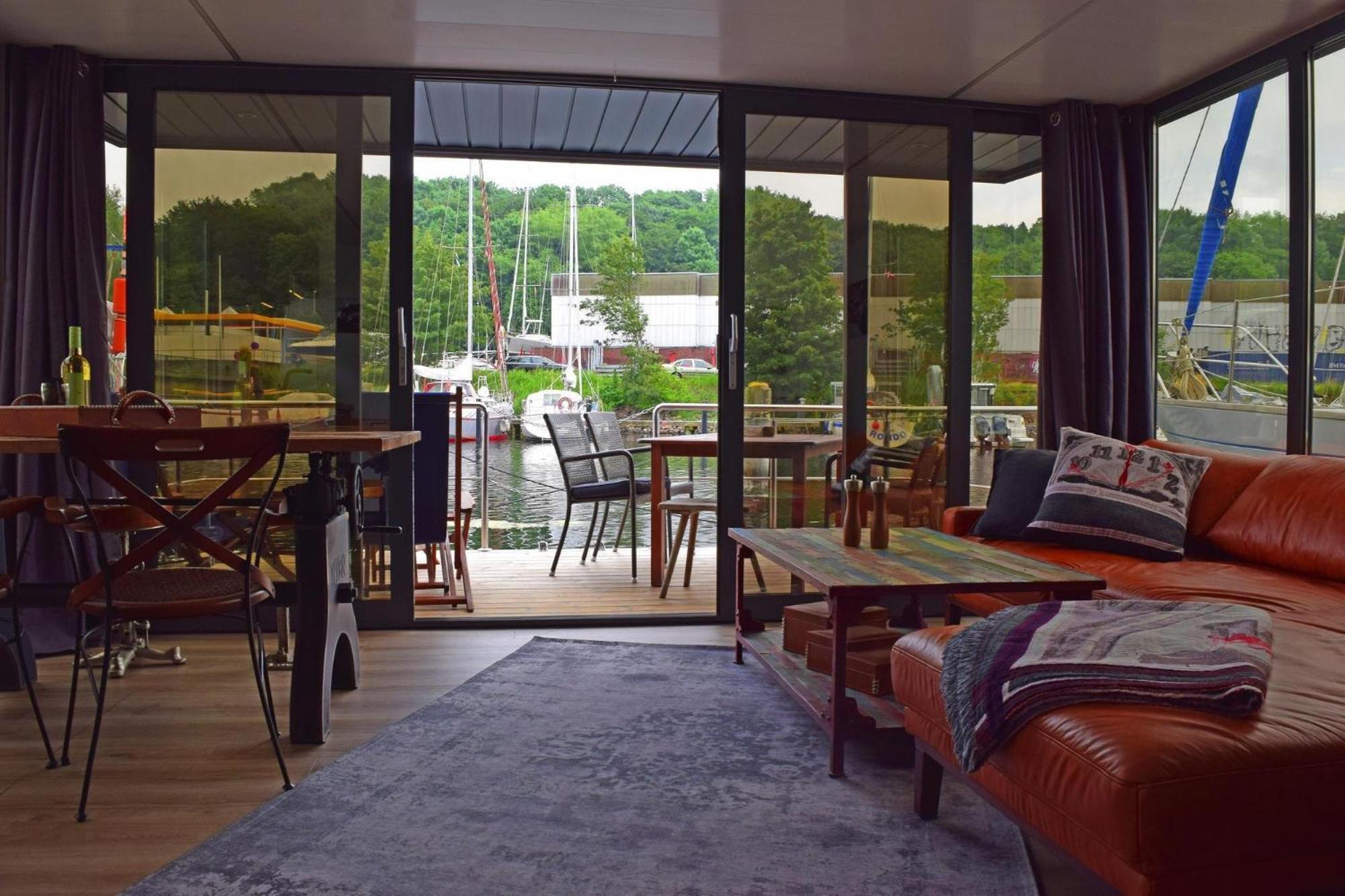 Houseboat Leni Flensburg Hotel Exterior photo